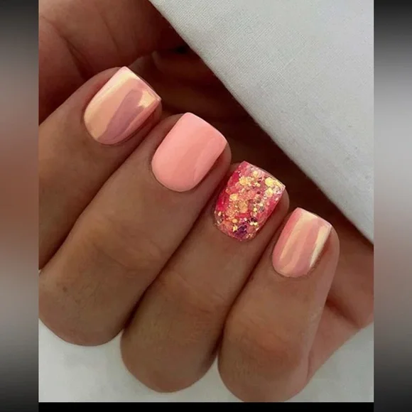 Peachy Pink Short Press On Nails ๐
๐ - Picture 1 of 3